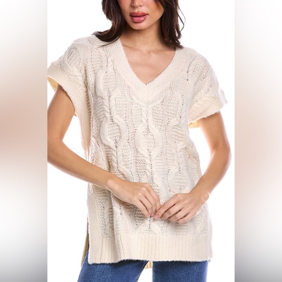 NWT Medium Trina Turk LexingtonBeige Sweater Vest ecru, beige - Picture 1 of 5